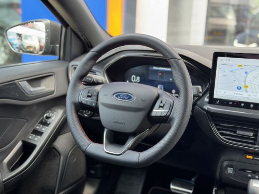 Ford Focus 1.0 EcoBoost Hybrid ST Line X | Winterpakket | Navi | Keyless entry+start | 18'' | Full-LED | App... ActivLease financial lease