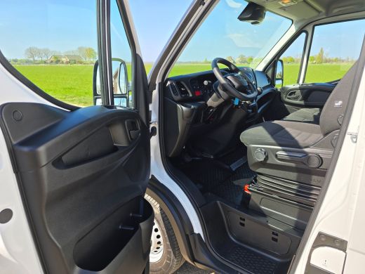 Iveco Daily 35S14V 2.3 352L H2 - 140 Pk - Euro 6 - Airco - Cruise Control ActivLease financial lease