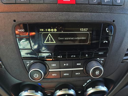 Iveco Daily 35S14V 2.3 352L H2 - 140 Pk - Euro 6 - Airco - Cruise Control ActivLease financial lease