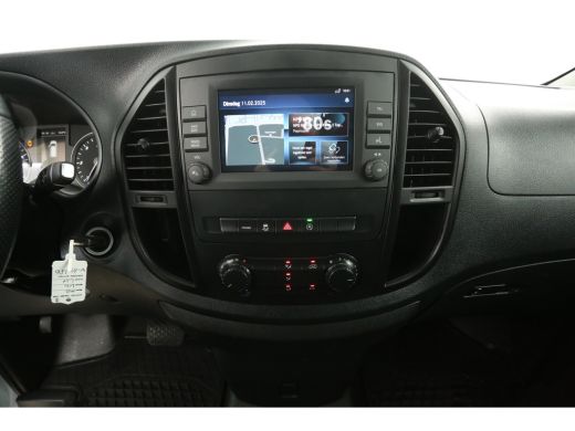 Mercedes Vito 114 CDI Lang Automaat Airco Camera Carplay Cruise Navigatie 3 Persoons 18"LMV Stoelverw. Achterkl... ActivLease financial lease