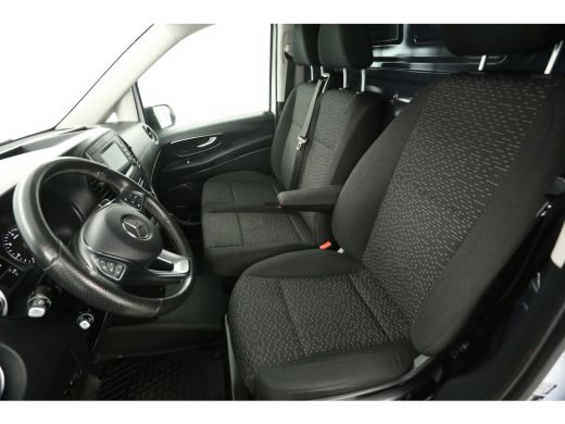 Mercedes Vito 114 CDI Lang Automaat Airco Camera Carplay Cruise Navigatie 3 Persoons 18"LMV Stoelverw. Achterkl... ActivLease financial lease