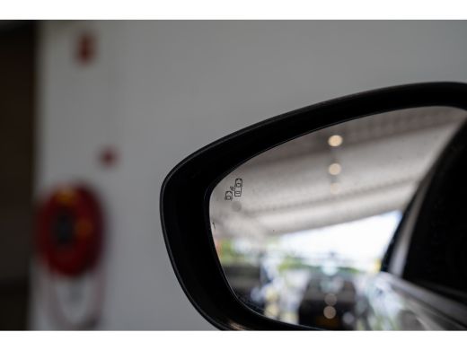 Opel Crossland X 1.2 Turbo 130PK Innovation + Automaat | AGR Stoelen | Camera | Climate Controle | Navigatie | Par... ActivLease financial lease
