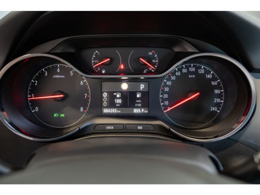 Opel Crossland X 1.2 Turbo 130PK Innovation + Automaat | AGR Stoelen | Camera | Climate Controle | Navigatie | Par... ActivLease financial lease