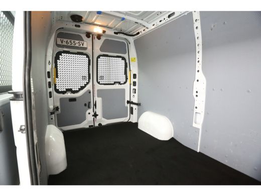 Opel Movano 2.3 CDTI L2H2 Airco Cruise Trekhaak Parkeersensoren 3 Persoons Elektrpakket ActivLease financial lease