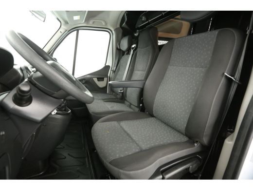 Opel Movano 2.3 CDTI L2H2 Airco Cruise Trekhaak Parkeersensoren 3 Persoons Elektrpakket ActivLease financial lease