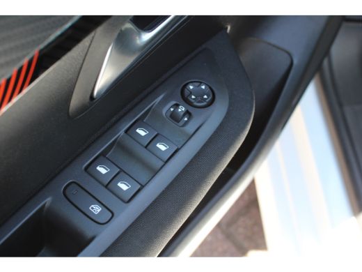 Peugeot 208 1.2 PureTech Active Pack | Navigatie | Parkeersensoren | Lichtmetaal | Apple carplay | Bluetooth | ActivLease financial lease