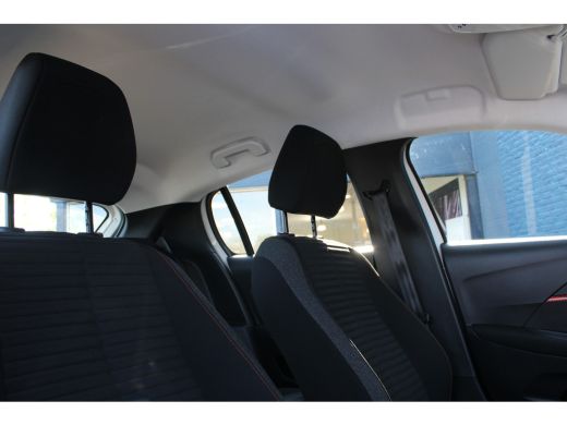 Peugeot 208 1.2 PureTech Active Pack | Navigatie | Parkeersensoren | Lichtmetaal | Apple carplay | Bluetooth | ActivLease financial lease