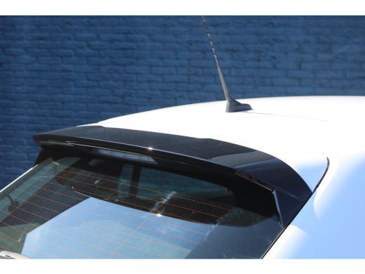 Peugeot 208 1.2 PureTech Active Pack | Navigatie | Parkeersensoren | Lichtmetaal | Apple carplay | Bluetooth | ActivLease financial lease