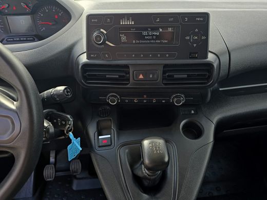 Peugeot Partner 1.2 PureTech Premium BENZINE - 110 Pk - Euro 6 - Airco -Cruise Control ActivLease financial lease