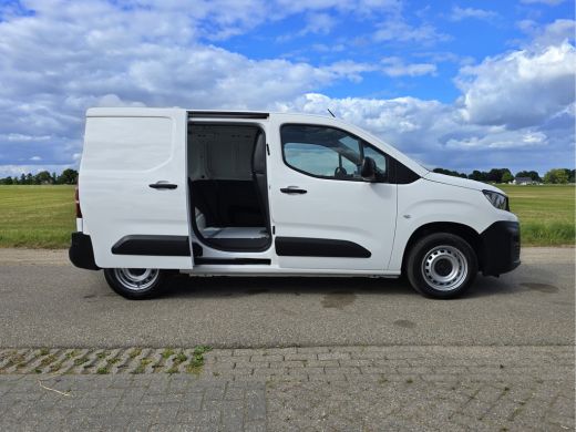 Peugeot Partner 1.2 PureTech Premium BENZINE - 110 Pk - Euro 6 - Airco -Cruise Control ActivLease financial lease