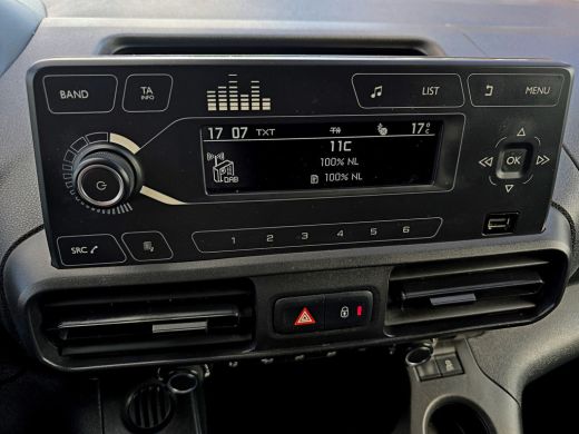 Peugeot Partner 1.2 PureTech Premium BENZINE - 110 Pk - Euro 6 - Airco -Cruise Control ActivLease financial lease