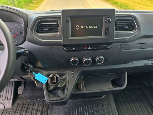 Renault Master T33 2.3 dCi 135 L2 H2 Comfort - 135 Pk - Euro 6 - Navi - Airco - Cruise Control ActivLease financial lease