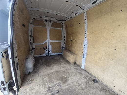 Renault Master T33 2.3 dCi 135 L2 H2 Comfort - 135 Pk - Euro 6 - Navi - Airco - Cruise Control ActivLease financial lease