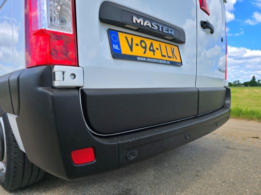 Renault Master T33 2.3 dCi 135 L2 H2 Comfort - 135 Pk - Euro 6 - Navi - Airco - Cruise Control ActivLease financial lease