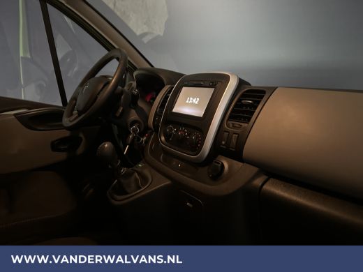 Renault Trafic 1.6 dCi L1H1 Euro6 Airco | Navigatie | Cruisecontrol | Trekhaak | Parkeersensoren Bijrijdersbank ActivLease financial lease