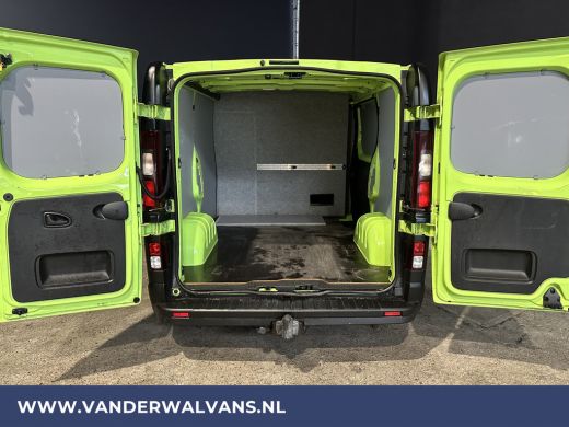 Renault Trafic 1.6 dCi L1H1 Euro6 Airco | Navigatie | Cruisecontrol | Trekhaak | Parkeersensoren Bijrijdersbank ActivLease financial lease