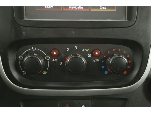 Renault Trafic 1.6 dCi T29 L1H1 Airco Cruise Navigatie Trekhaak 17"LMV PDC 3 Persoons ActivLease financial lease