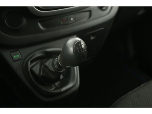 Renault Trafic 1.6 dCi T29 L1H1 Airco Cruise Navigatie Trekhaak 17"LMV PDC 3 Persoons ActivLease financial lease