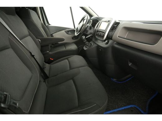 Renault Trafic 1.6 dCi T29 L1H1 Airco Cruise Navigatie Trekhaak 17"LMV PDC 3 Persoons ActivLease financial lease