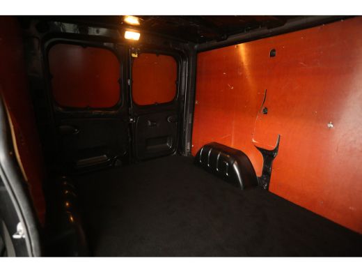 Renault Trafic 1.6 dCi T29 L1H1 Airco Cruise Navigatie Trekhaak 17"LMV PDC 3 Persoons ActivLease financial lease