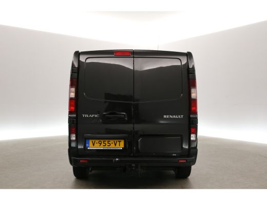 Renault Trafic 1.6 dCi T29 L1H1 Airco Cruise Navigatie Trekhaak 17"LMV PDC 3 Persoons ActivLease financial lease
