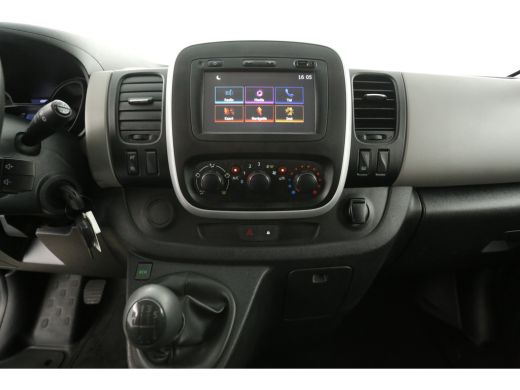 Renault Trafic 1.6 dCi T29 L2H1 | Dubbele Cabine |  6 Persoons | Airco Cruise Navigatie PDC Trekhaak 18"LMV ActivLease financial lease