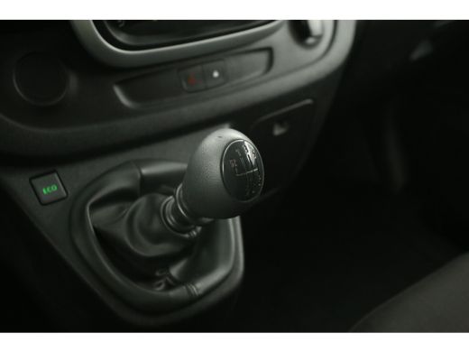 Renault Trafic 1.6 dCi T29 L2H1 | Dubbele Cabine |  6 Persoons | Airco Cruise Navigatie PDC Trekhaak 18"LMV ActivLease financial lease