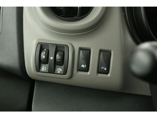 Renault Trafic 1.6 dCi T29 L2H1 | Dubbele Cabine |  6 Persoons | Airco Cruise Navigatie PDC Trekhaak 18"LMV ActivLease financial lease