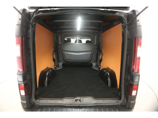 Renault Trafic 1.6 dCi T29 L2H1 | Dubbele Cabine |  6 Persoons | Airco Cruise Navigatie PDC Trekhaak 18"LMV ActivLease financial lease