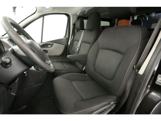 Renault Trafic 1.6 dCi T29 L2H1 | Dubbele Cabine |  6 Persoons | Airco Cruise Navigatie PDC Trekhaak 18"LMV ActivLease financial lease