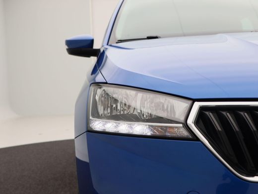 Skoda Fabia Combi 1.0 TSi Automaat Ambition | Cruise Control | CarPlay | Navigatie | Bluetooth | 15 Inch | 62... ActivLease financial lease