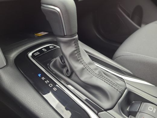 Toyota Corolla Cross Hybrid 200 Style | Apple CarPlay | Parkeersensoren | Stuurverwarming | Elektr. klep | Rijklaarpri... ActivLease financial lease