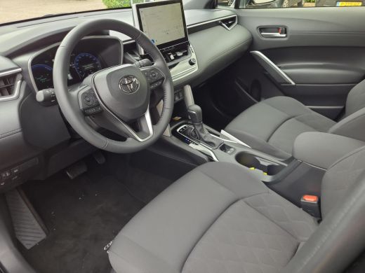 Toyota Corolla Cross Hybrid 200 Style | Apple CarPlay | Parkeersensoren | Stuurverwarming | Elektr. klep | Rijklaarpri... ActivLease financial lease