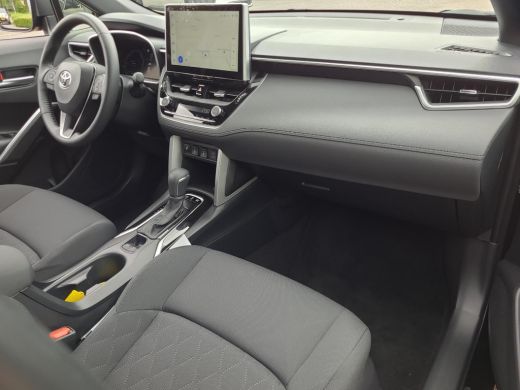 Toyota Corolla Cross Hybrid 200 Style | Apple CarPlay | Parkeersensoren | Stuurverwarming | Elektr. klep | Rijklaarpri... ActivLease financial lease