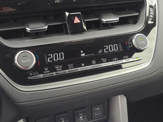Toyota Corolla Cross Hybrid 200 Style | Apple CarPlay | Parkeersensoren | Stuurverwarming | Elektr. klep | Rijklaarpri... ActivLease financial lease