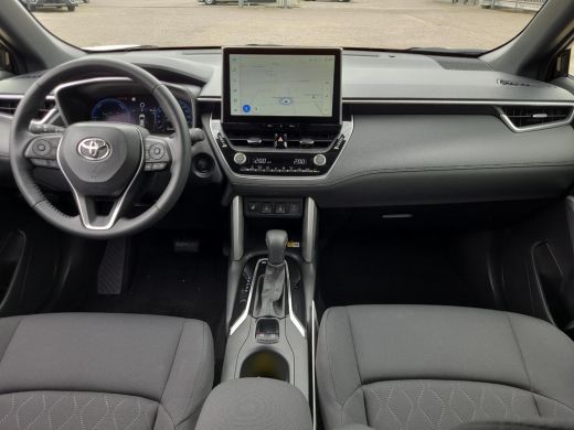Toyota Corolla Cross Hybrid 200 Style | Apple CarPlay | Parkeersensoren | Stuurverwarming | Elektr. klep | Rijklaarpri... ActivLease financial lease