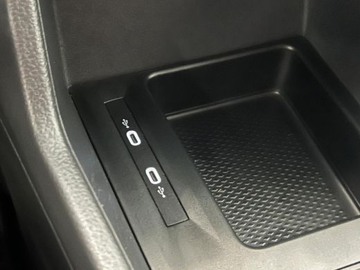 Volkswagen Caddy 1.5 TSI 7p | Apple Carplay/Android Auto | Bumpers in carrosseriekleur | DAB ontvanger ActivLease financial lease