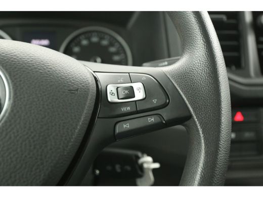 Volkswagen Crafter 35 2.0 TDI L3H2 141PK DSG Automaat Airco Camera Carplay Cruise Navigatie 3 Persoons Elektrpakket ActivLease financial lease
