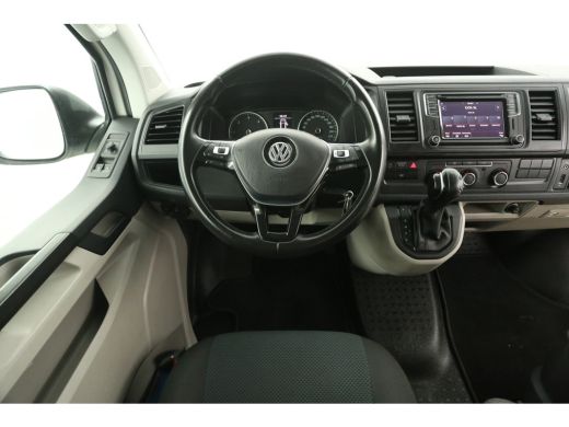 Volkswagen Transporter 2.0 TDI L2H1 150PK DSG Automaat Airco Cruise Carplay Navigatie PDC Elektrpakket ActivLease financial lease