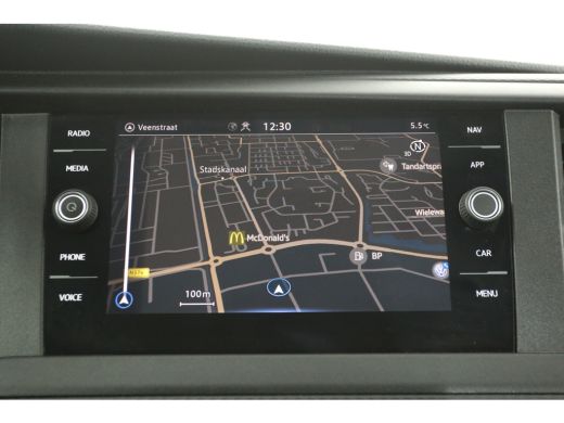 Volkswagen Transporter 2.0 TDI L2H1 150PK DSG Automaat Airco Cruise Carplay Navigatie PDC Elektrpakket ActivLease financial lease