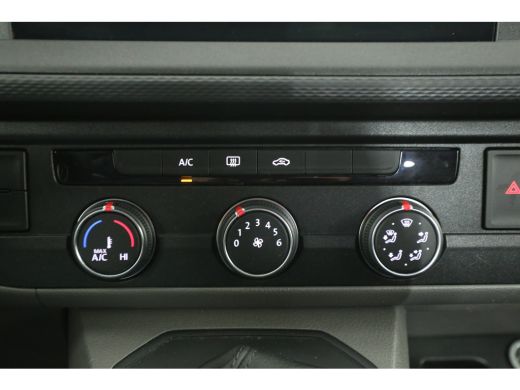 Volkswagen Transporter 2.0 TDI L2H1 150PK DSG Automaat Airco Cruise Carplay Navigatie PDC Elektrpakket ActivLease financial lease