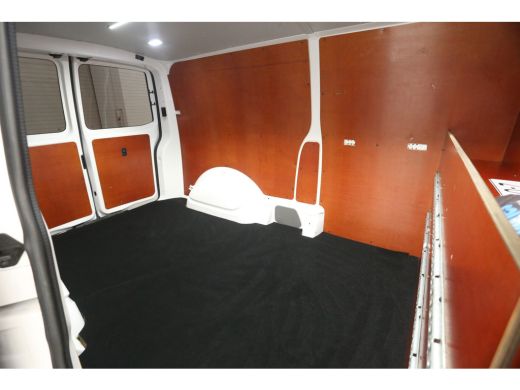 Volkswagen Transporter 2.0 TDI L2H1 150PK DSG Automaat Airco Cruise Carplay Navigatie PDC Elektrpakket ActivLease financial lease