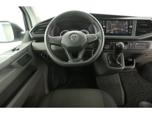 Volkswagen Transporter 2.0 TDI L2H1 150PK DSG Automaat Airco Cruise Carplay Navigatie PDC Elektrpakket ActivLease financial lease