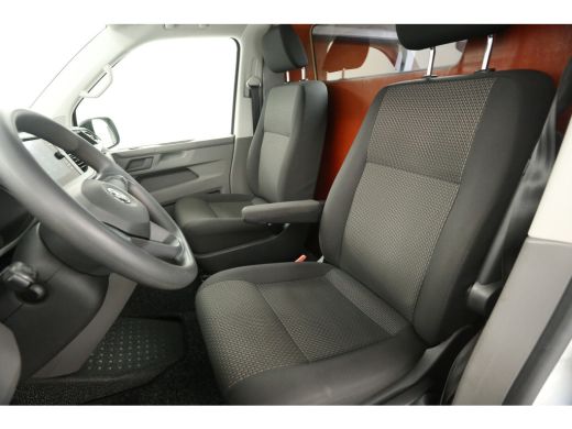 Volkswagen Transporter 2.0 TDI L2H1 150PK DSG Automaat Airco Cruise Carplay Navigatie PDC Elektrpakket ActivLease financial lease