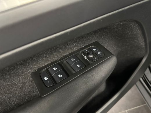 Volvo  XC40 T5 Recharge Business Pro | Apple Carplay/Android Auto|telefoonintegratie premium | DAB ontvanger ... ActivLease financial lease