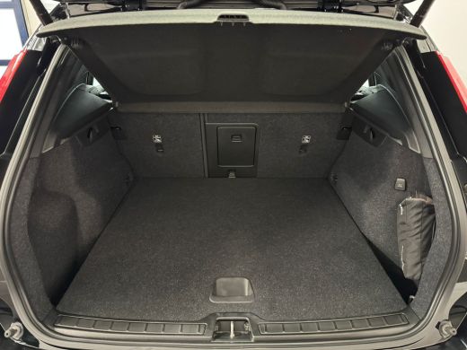 Volvo  XC40 T5 Recharge Business Pro | Apple Carplay/Android Auto|telefoonintegratie premium | DAB ontvanger ... ActivLease financial lease