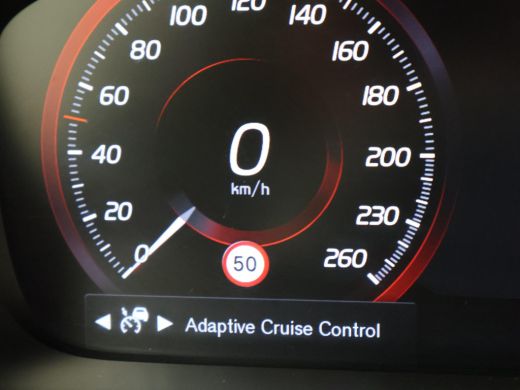 Volvo  XC90 2.0 T8 RECHARGE 390 PK R-DESIGN 7-PERS. + WEGKL. TREKHAAK | STUURVERW. | APPLE CARPLAY ActivLease financial lease