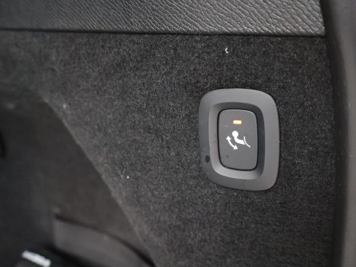 Volvo  XC90 2.0 T8 RECHARGE 390 PK R-DESIGN 7-PERS. + WEGKL. TREKHAAK | STUURVERW. | APPLE CARPLAY ActivLease financial lease