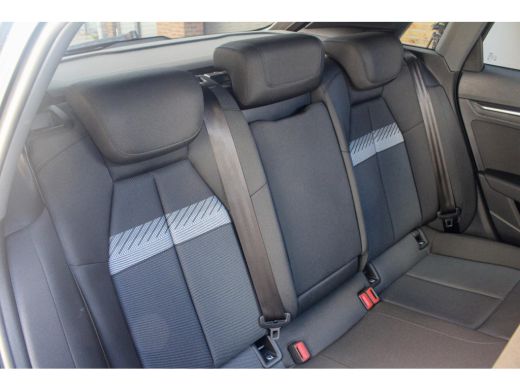 Audi A3 Sportback 45 TFSI e S ed. Comp. PANO | ACC| S-line | Park Ass. | Dode hoek | Stoel VW ActivLease financial lease