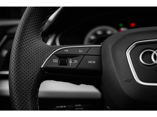 Audi Q5 50 TFSI e S edition Competition I Panoramadak I Luchtvering I Trekhaak | Rondomzicht camera | Ele... ActivLease financial lease